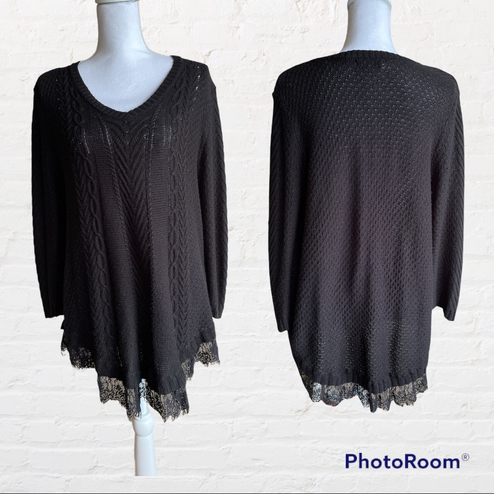 Margeaux & Ellie V-Neck black knit Sweater